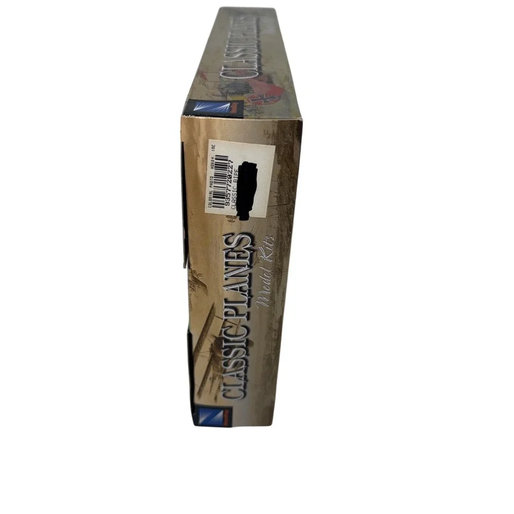 NewRay Classic Planes Fokker D.VII Bi-Plane‎ Airplane Model Kit
